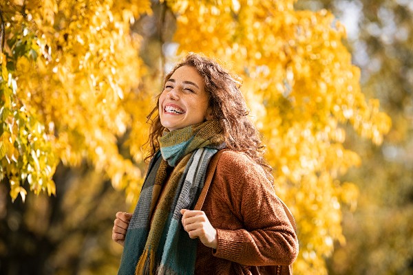 Fresh face woman in autumn surroundings